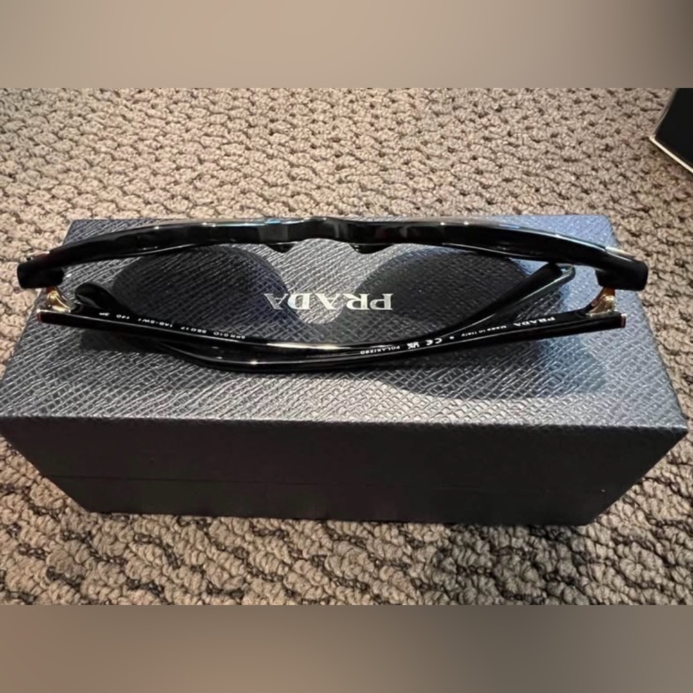 Prada Elegant Black Sunglasses for Women Style SPR 010 - Picture 3 of 8